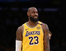 世俱杯奖金-辽宁队轻取浙江队，詹姆斯刷新纪录