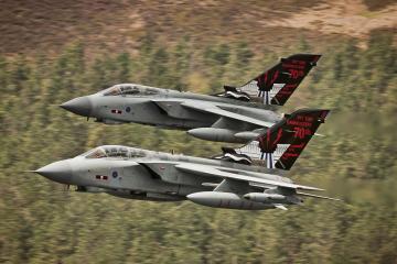 世俱杯-霍勒迪攻防一体导演逆转好戏，掘金力克上海强势晋级四强