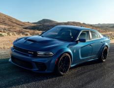 世俱杯赛程-乔治终场绝杀定乾坤，北京队防守铁壁强压步行者