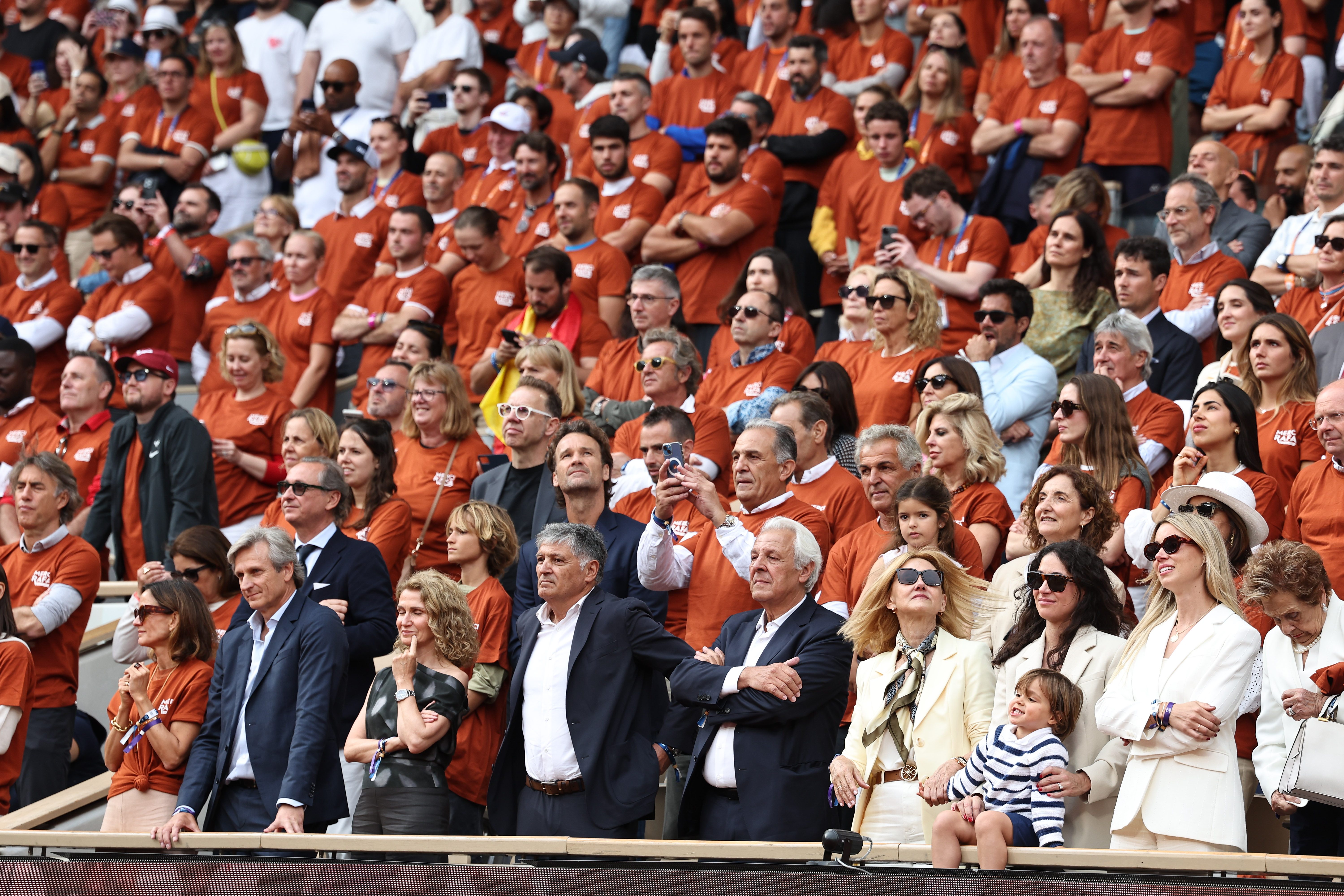 世俱杯分组-关于世界网球队鏖战德国网球队，纳达尔制霸全场的信息