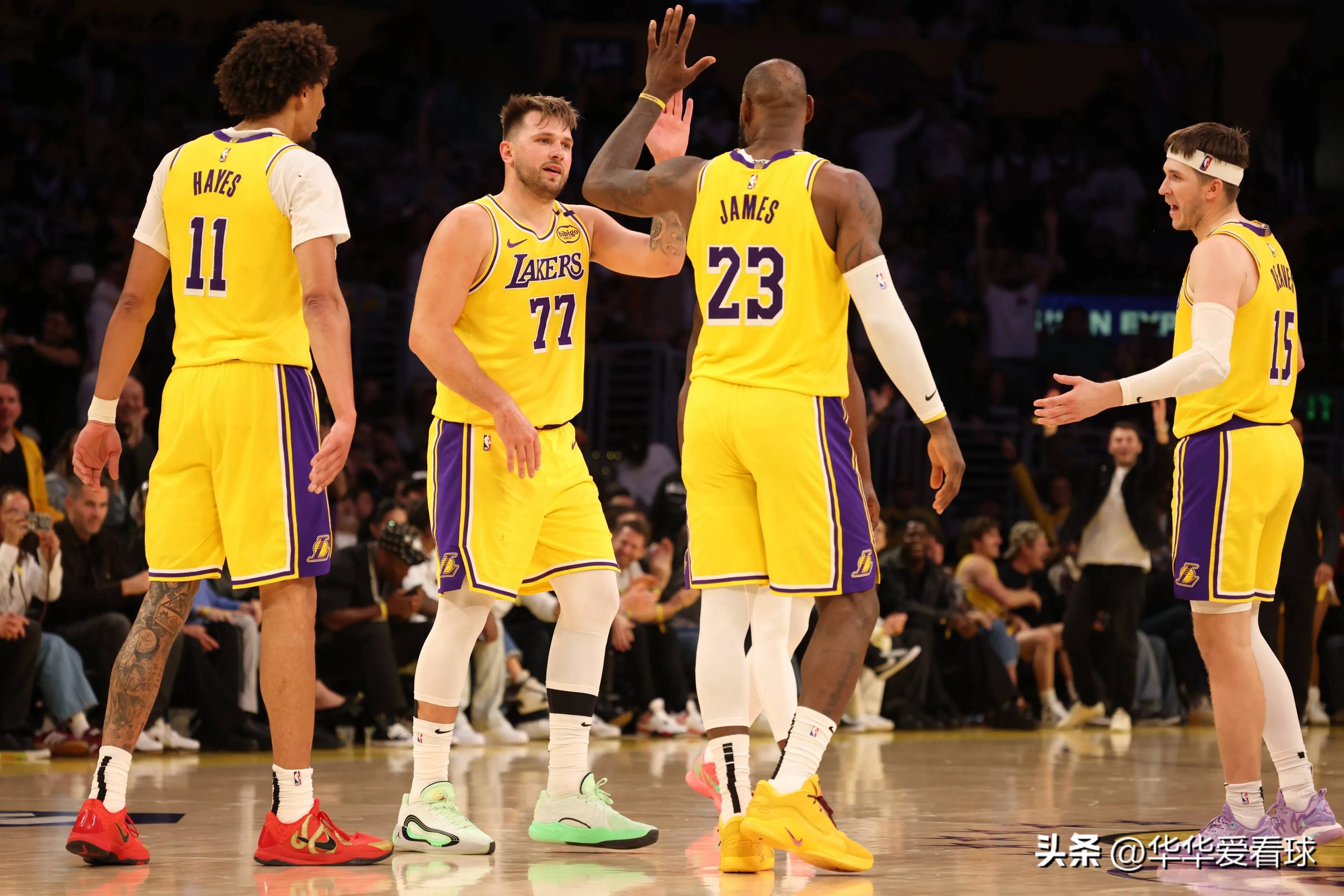 世俱杯改制-湖人击败老鹰，实现八连胜