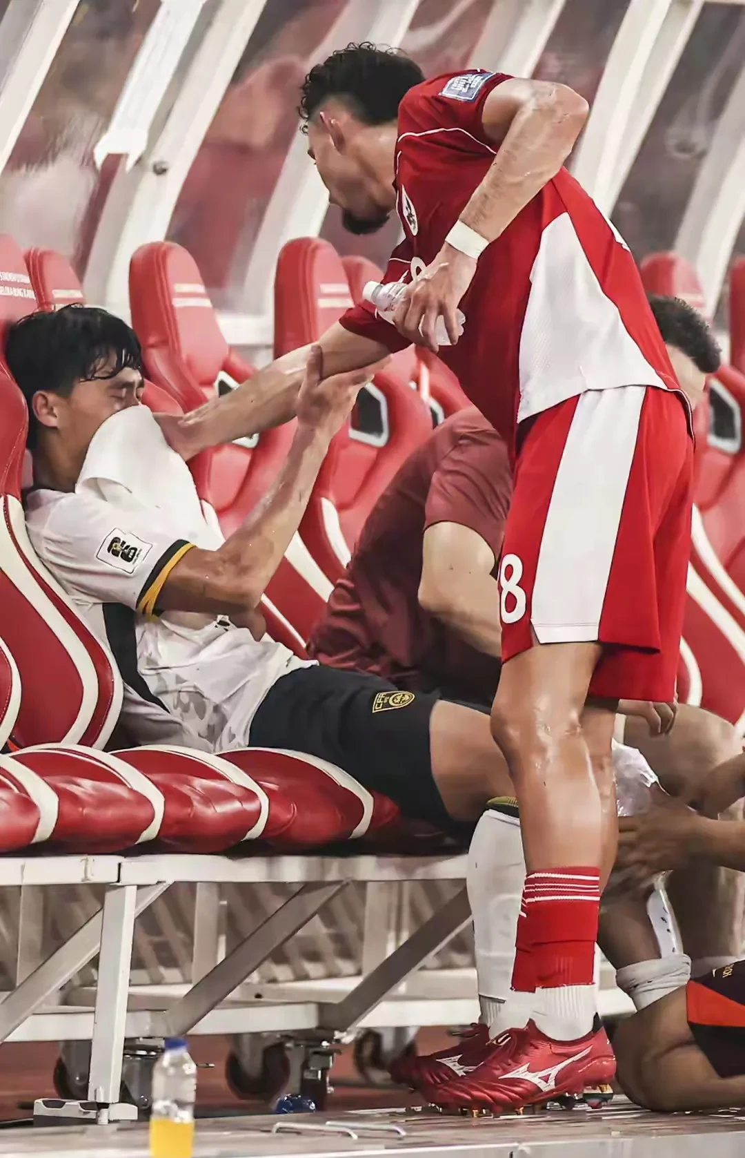 世俱杯赛程-印尼队碾压中国队，黄鸭组合带队取胜