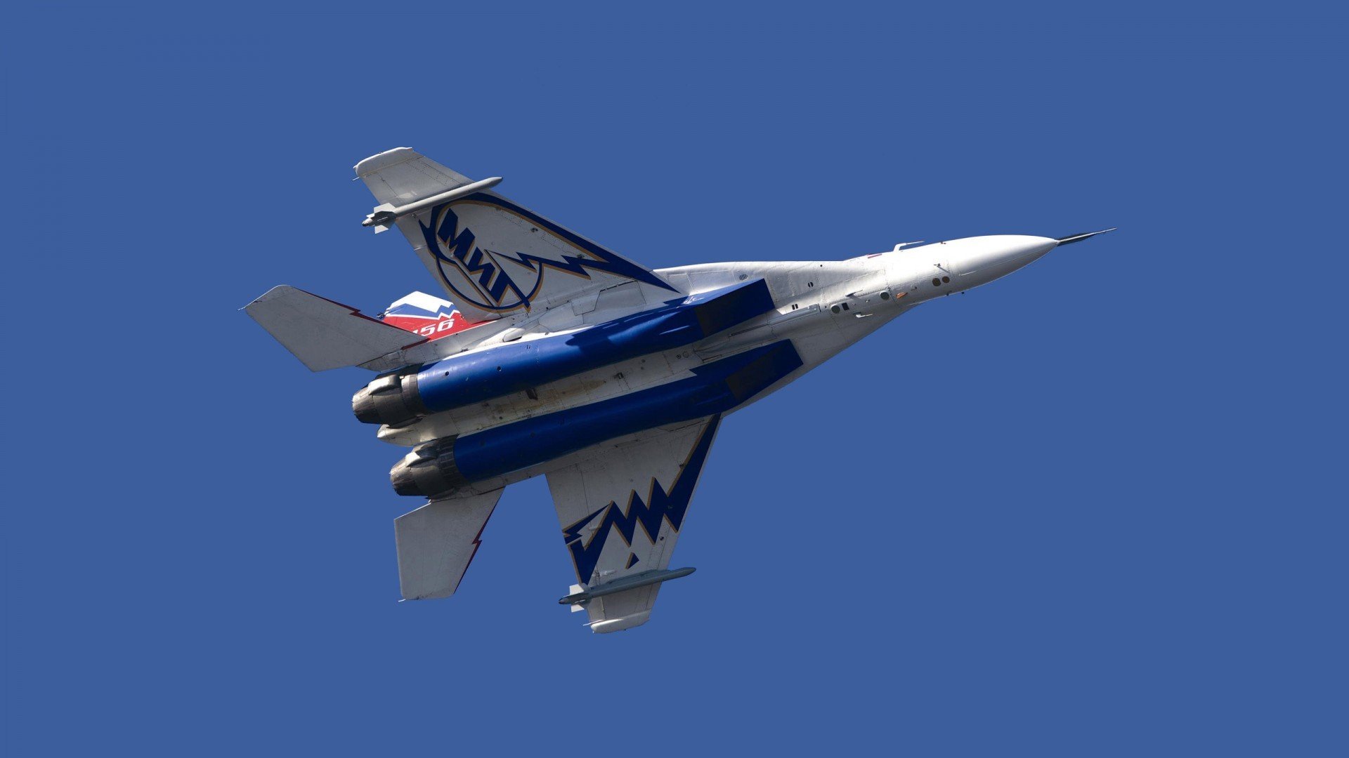 世俱杯改制-格林的足球之舞，当NBA之星照亮英超争冠夜